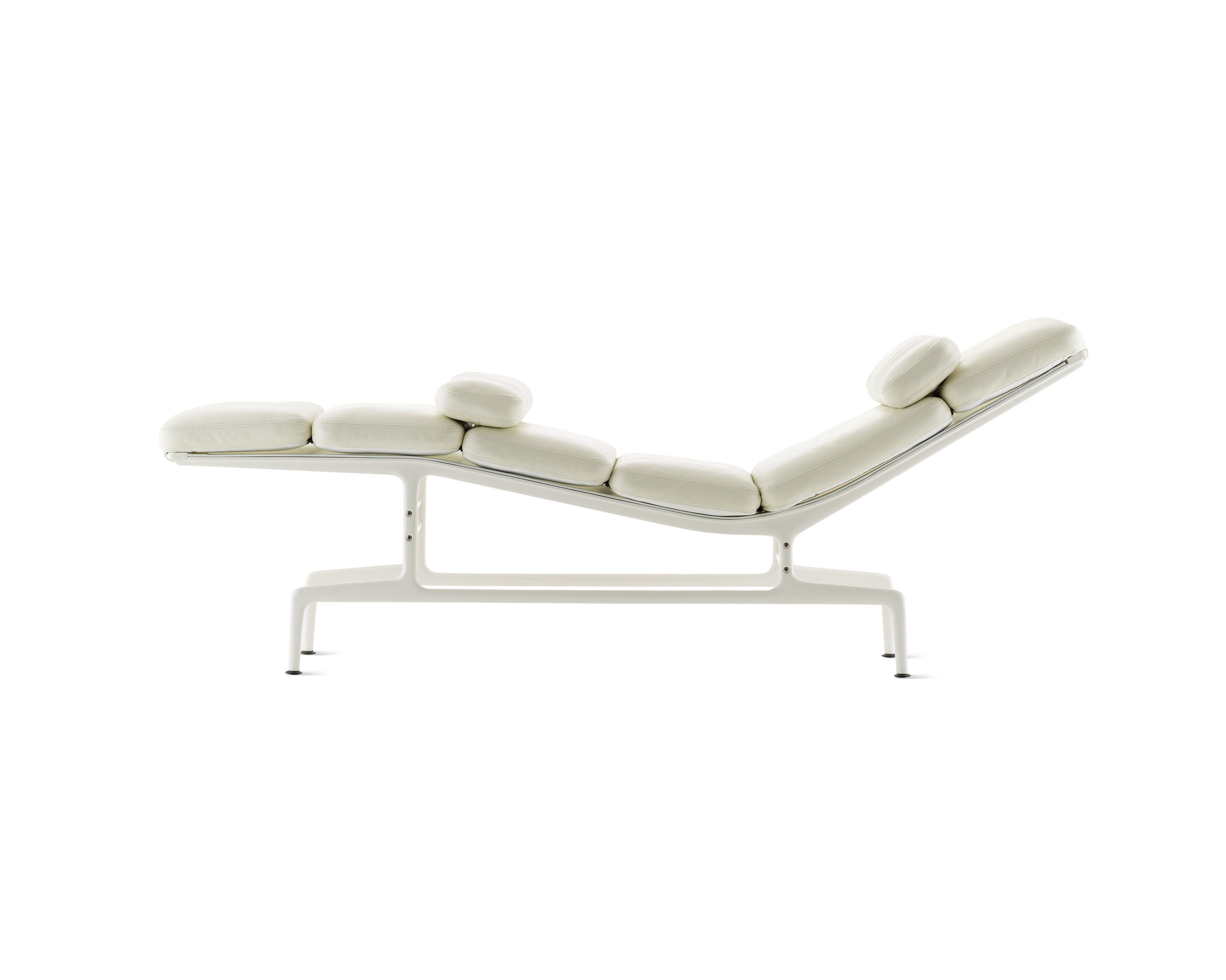 Eames Chaise-Herman Miller